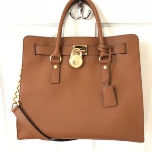 Michael Kors Hamilton satchel 👜 size Large